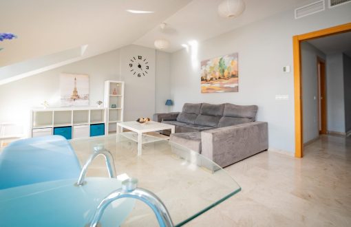 Quién compra vivienda en Antequera: perfiles y motivaciones